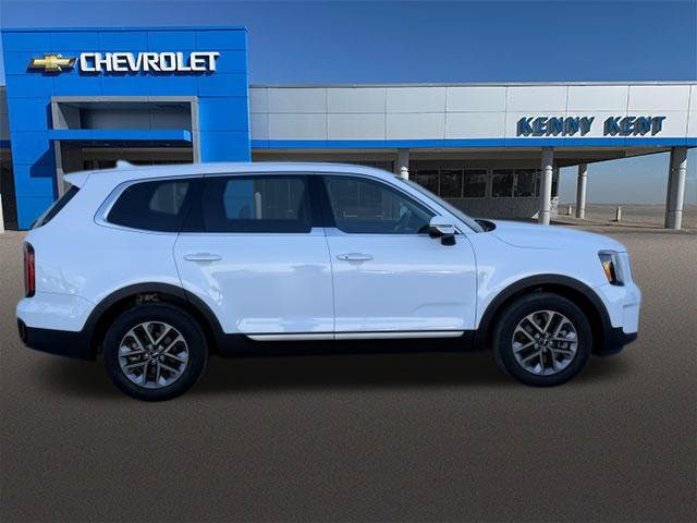 Used 2024 Kia Telluride LX FWD image 3