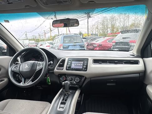 Used 2016 Honda HR-V LX image 24