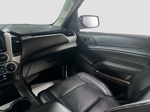 Used 2017 GMC Yukon SLT AWD/4WD image 27