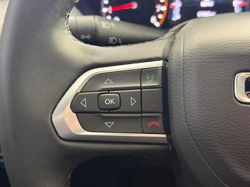 Used 2023 Jeep Compass Latitude image 22