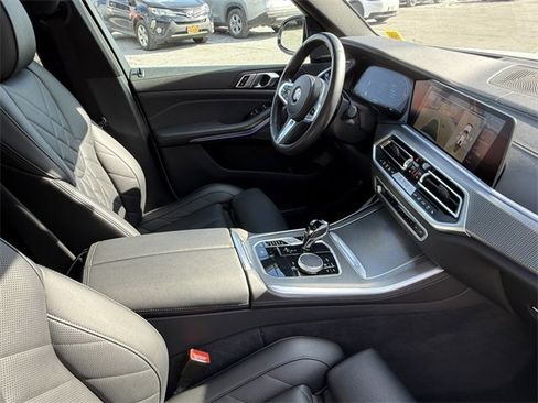 Used 2023 BMW X5 xDrive40i w/ M Sport Package image 27