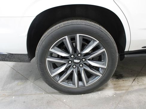 Used 2021 Cadillac Escalade Sport Platinum RWD image 42