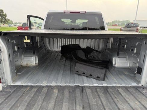 Used 2022 Chevrolet Silverado 1500 LT w/ Diesel Off-Road Package AWD/4WD image 32