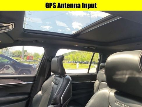 Used 2021 Jeep Grand Cherokee L Overland w/ Luxury Tech Group IV AWD/4WD image 15