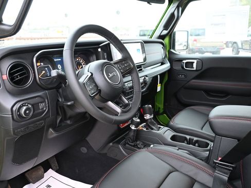 New 2025 Jeep Wrangler Unlimited Rubicon image 8