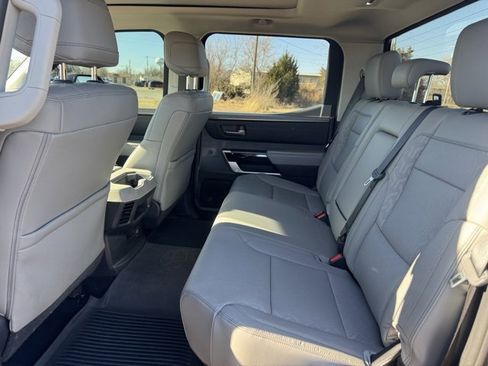 Used 2023 Toyota Tundra Limited image 12
