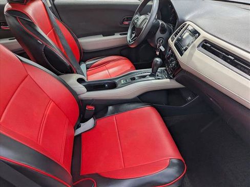 Used 2021 Honda HR-V LX image 18