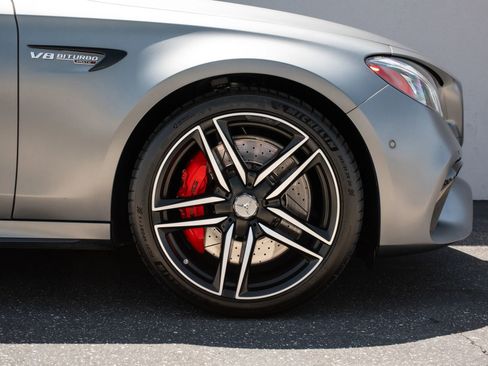 Used 2018 Mercedes-Benz E 63 AMG S image 29