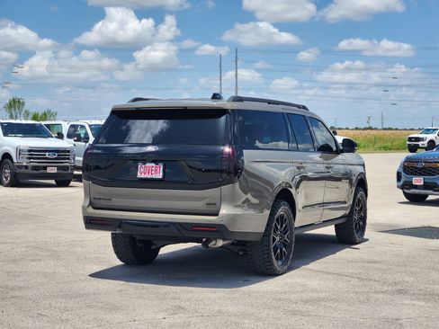 New 2027 Ford Expedition Max Platinum w/ Stealth Appearance Package AWD/4WD image 4
