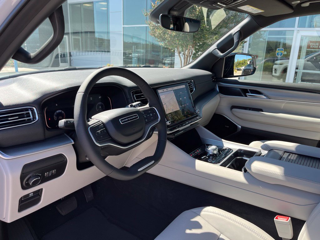 New 2027 Jeep Grand Wagoneer Limited AWD/4WD image 6