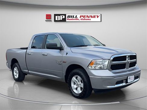 Used 2021 RAM 1500 Classic SLT image 7