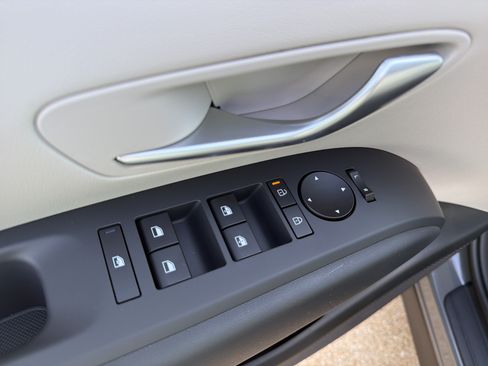 New 2026 Hyundai Tucson SEL FWD image 12