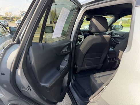 Used 2025 Chevrolet Equinox LT AWD/4WD image 11