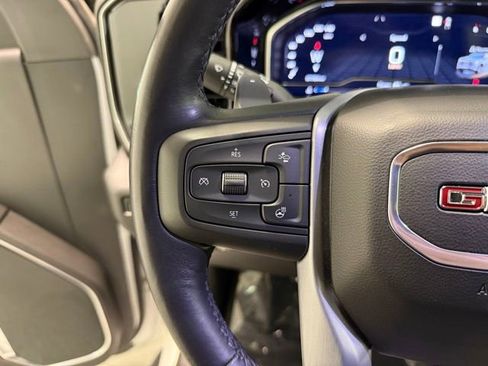 Used 2022 GMC Sierra 1500 SLT AWD/4WD image 16