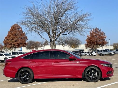 Used 2020 Honda Accord Sport image 3