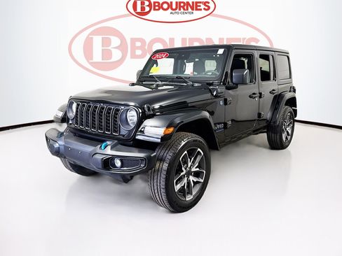 Used 2024 Jeep Wrangler Unlimited w/ Convenience Group image 5