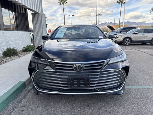 Used 2019 Toyota Avalon Limited w/ All Weather Liner Package image 4