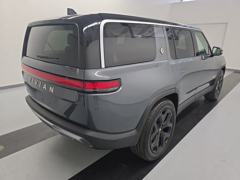 Used 2023 Rivian R1S Adventure AWD/4WD image 5