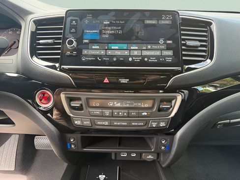 New 2026 Honda Ridgeline Black Edition image 25