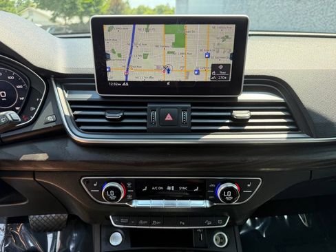 Used 2018 Audi Q5 2.0T Premium Plus w/ Premium Plus Package AWD/4WD image 23
