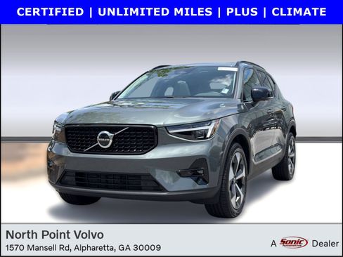 Certified 2026 Volvo XC40 B5 Plus AWD/4WD image 1