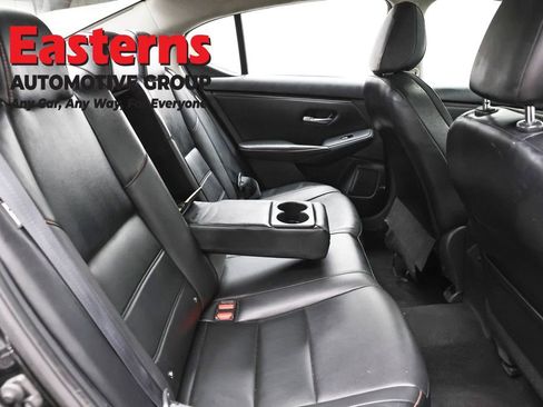 Used 2023 Nissan Sentra SR w/ SR Premium Package image 24