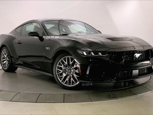 Used 2024 Ford Mustang GT Premium image 32