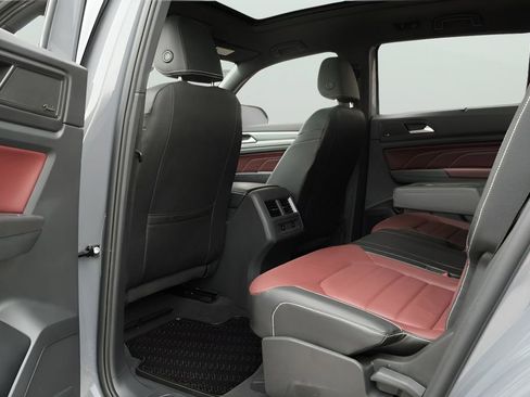 Used 2023 Volkswagen Atlas Cross Sport SEL Premium R-Line AWD/4WD image 24