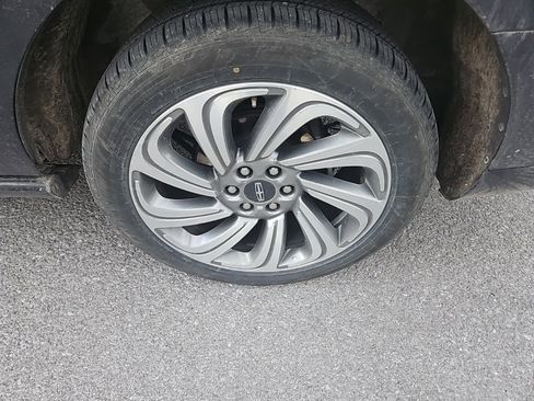 Used 2023 Lincoln Navigator Reserve image 12