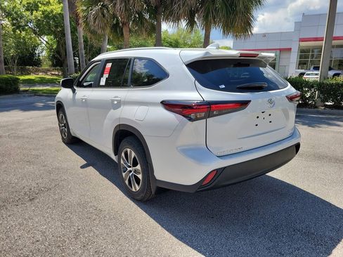 New 2026 Toyota Highlander XLE AWD/4WD image 4