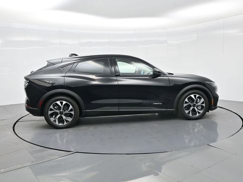 Used 2025 Ford Mustang Mach-E Select image 5