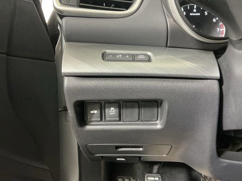 Used 2018 Nissan Maxima 3.5 SV image 18