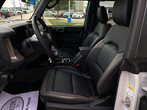 Used 2026 Ford Bronco Outer Banks AWD/4WD image 11