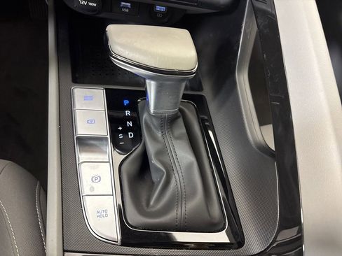 Used 2023 Hyundai Elantra SEL w/ Convenience Package image 32