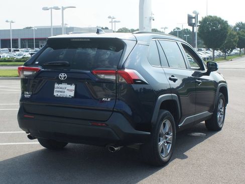 Used 2024 Toyota RAV4 XLE FWD image 19
