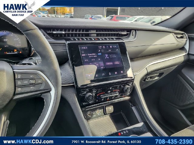 Certified 2025 Jeep Grand Cherokee Altitude AWD/4WD image 23