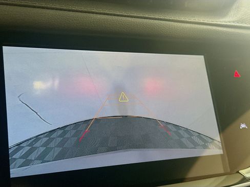 Used 2025 Cadillac XT6 Premium Luxury image 23