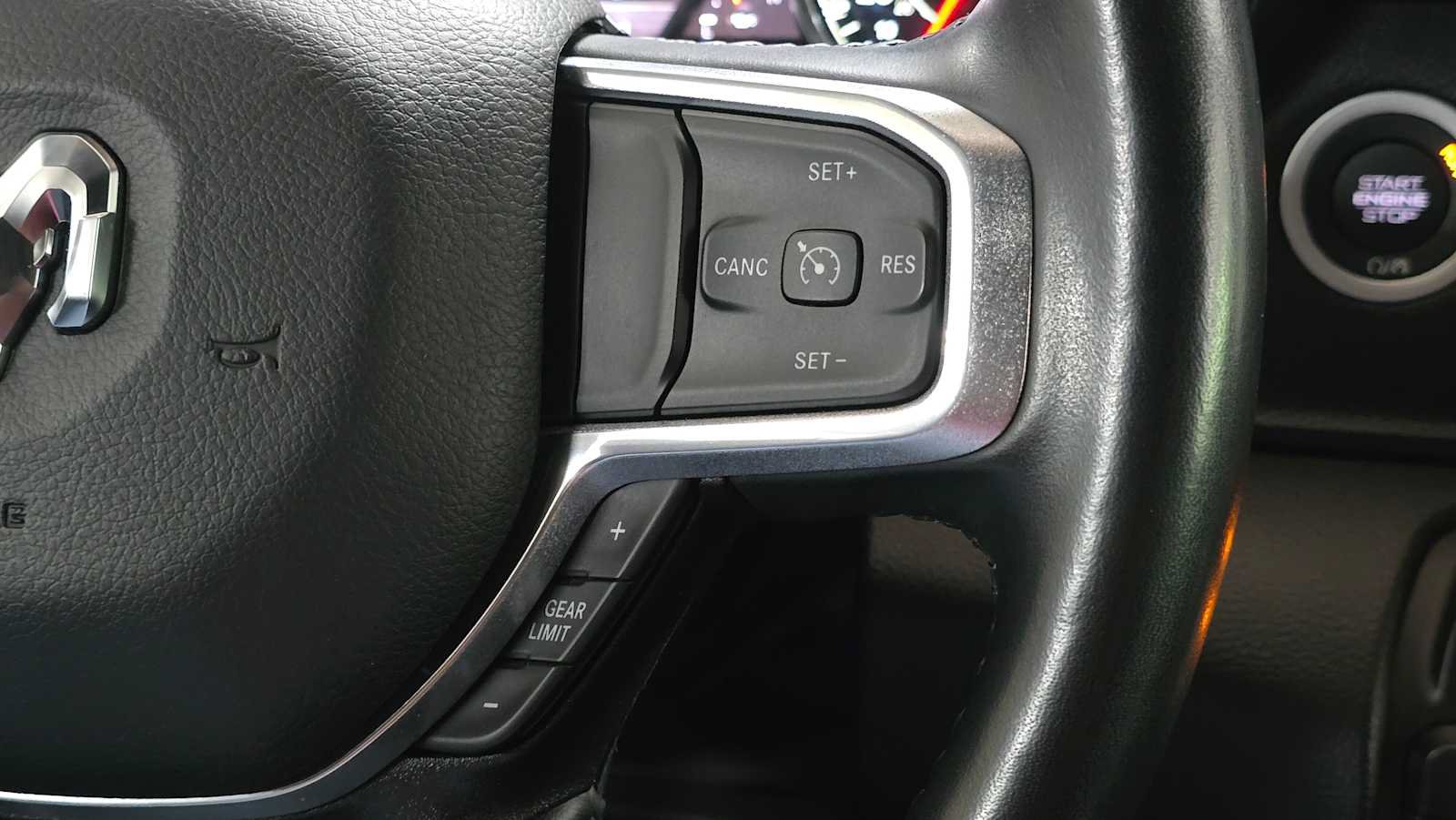 Used 2023 RAM 1500 Laramie AWD/4WD image 28