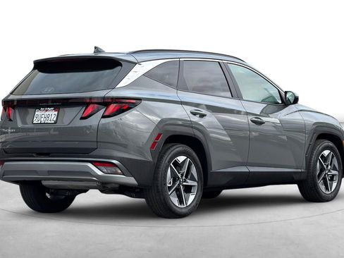 Certified 2025 Hyundai Tucson SEL image 8