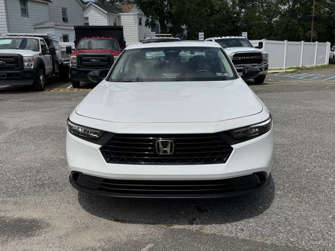Used 2025 Honda Accord SE image 3