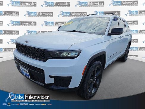 Used 2022 Jeep Grand Cherokee L Laredo AWD/4WD image 1