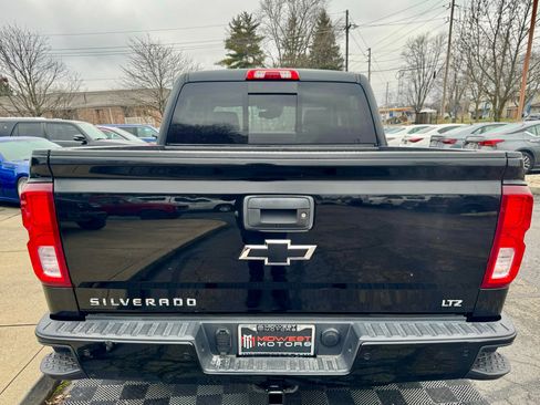Used 2018 Chevrolet Silverado 1500 LTZ Z71 w/ LTZ Plus Package image 10