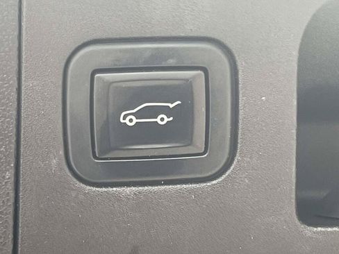 Used 2023 Cadillac XT5 Premium Luxury FWD image 19