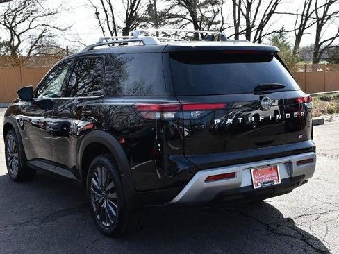 Certified 2024 Nissan Pathfinder SL w/ SL Premium Package image 7
