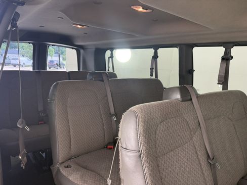 Used 2024 Chevrolet Express 3500 LT w/ LT Preferred Equipment Group RWD image 14