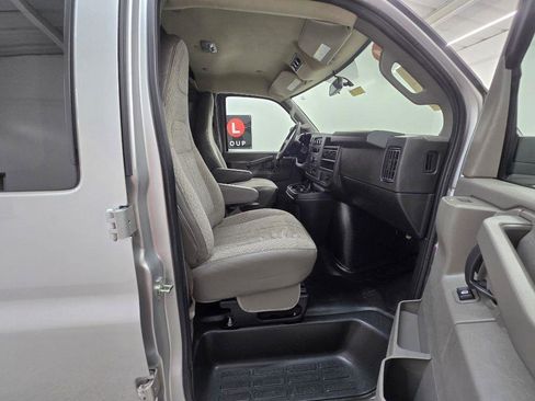 Used 2024 Chevrolet Express 2500 w/ Driver Convenience Package RWD image 17