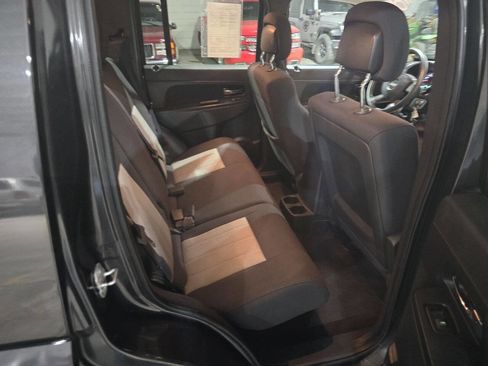 Used 2010 Jeep Liberty Sport w/ Popular Equipment Group image 29