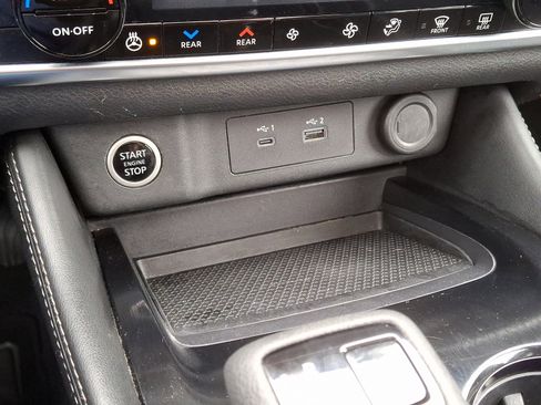 Certified 2023 Nissan Rogue SL w/ SL Premium Package image 27