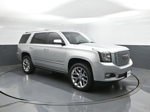 Used 2017 GMC Yukon Denali w/ Open Road Package image 26