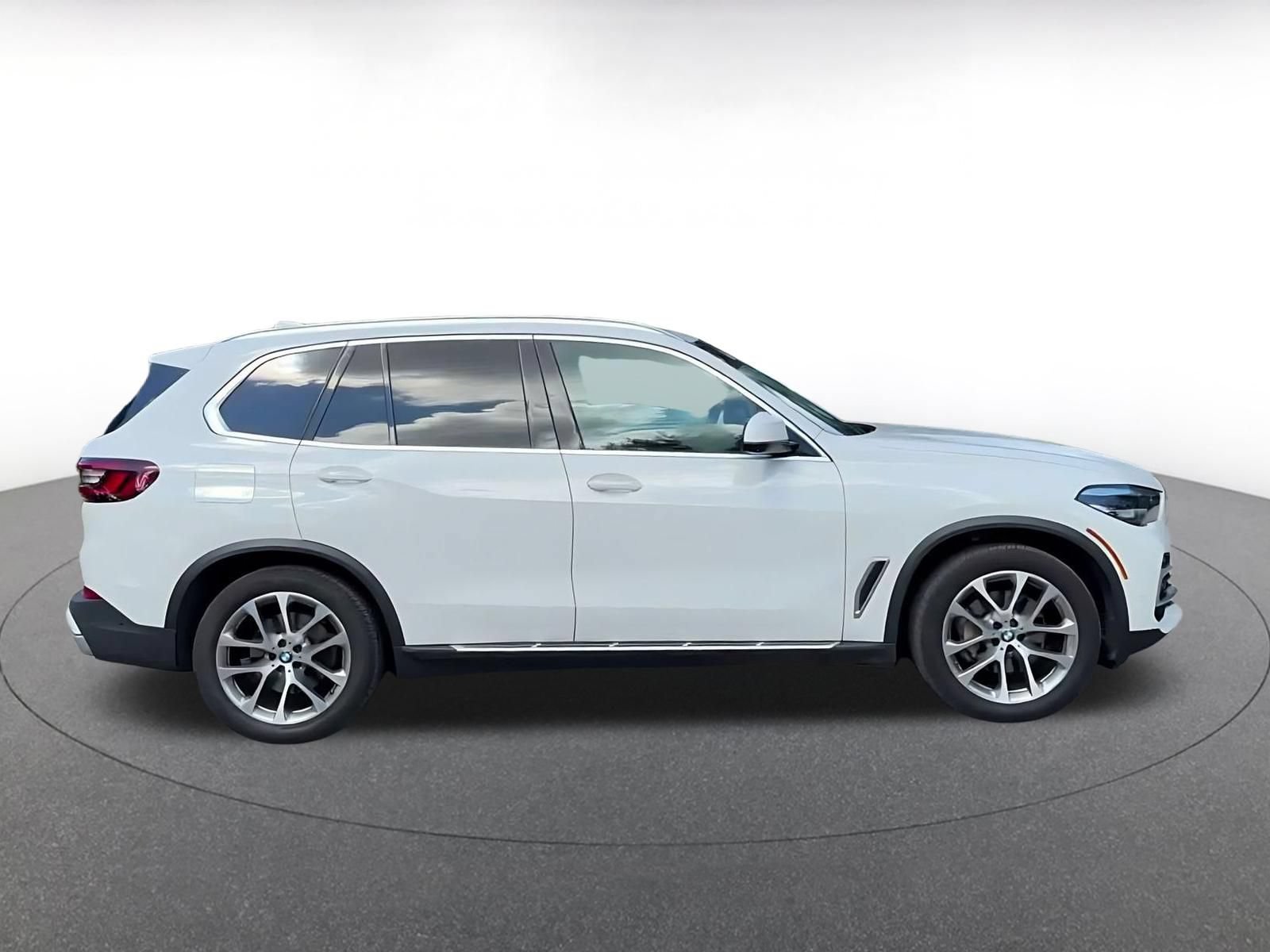 Used 2023 BMW X5 sDrive40i w/ Premium Package RWD image 15